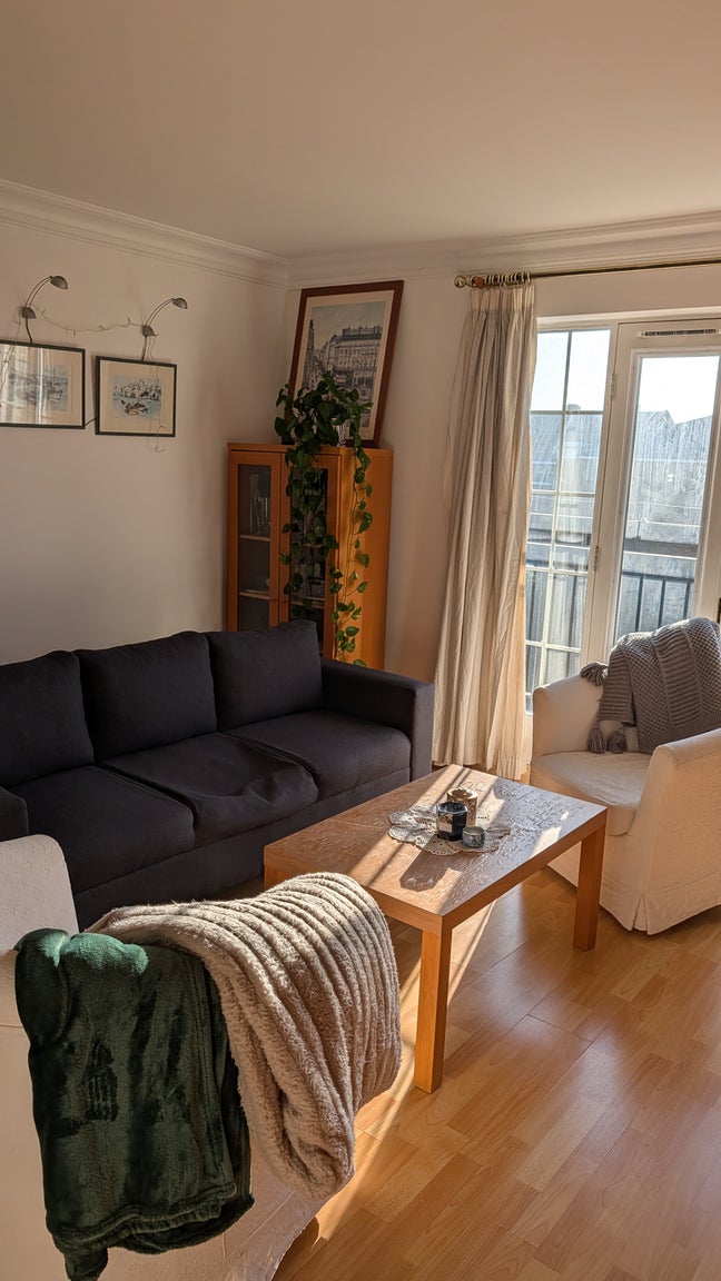 Sunny double with private bathroom in Zone 1 ☀️ Main Photo