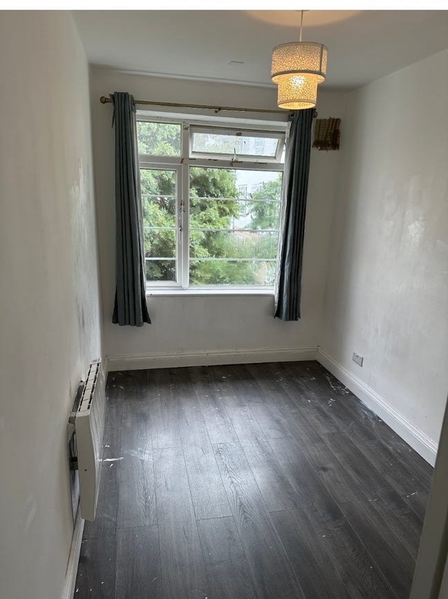 Semi double room.. Main Photo