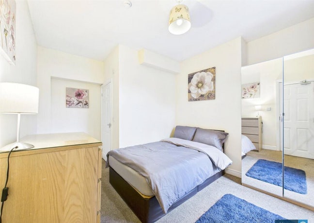 4 ensuite rooms, Lowther Road, DN1 2TR Main Photo