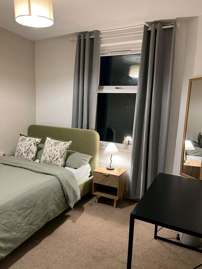 Two double  bedroom flat available at ballgreen Main Photo