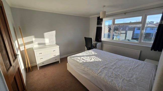Double room for rent in West Reading Main Photo