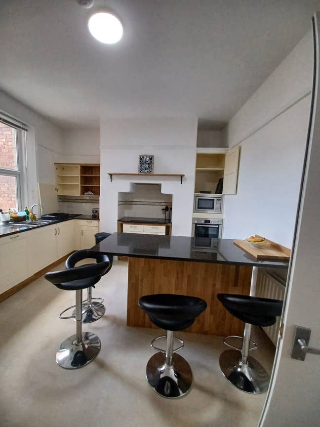 Double room to rent in NE2 - All bills included Main Photo