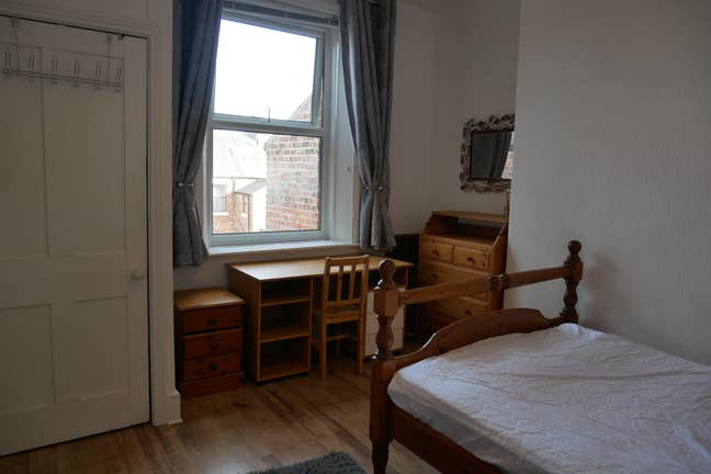 Double room to rent in NE2 - All bills included Main Photo