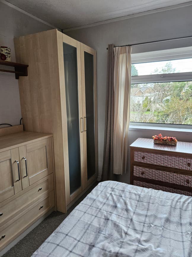 Furnished first floor accommodation for one person Main Photo