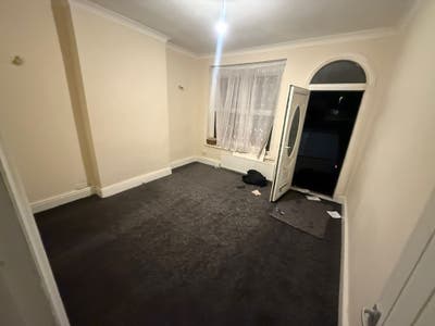 2 Bed Unfurnished House to Let – Lye DY9 8JF Main Photo