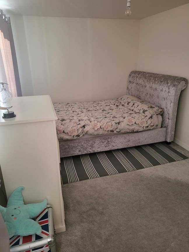 Double bed large room for rent  Main Photo