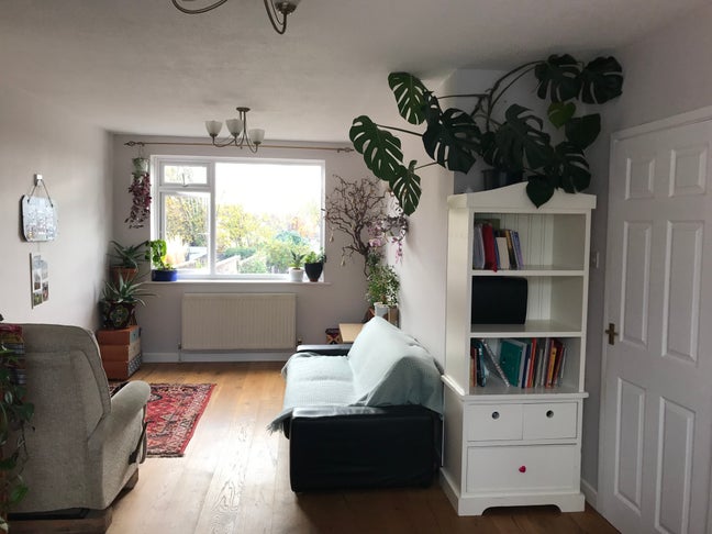 Large Double Room  Main Photo