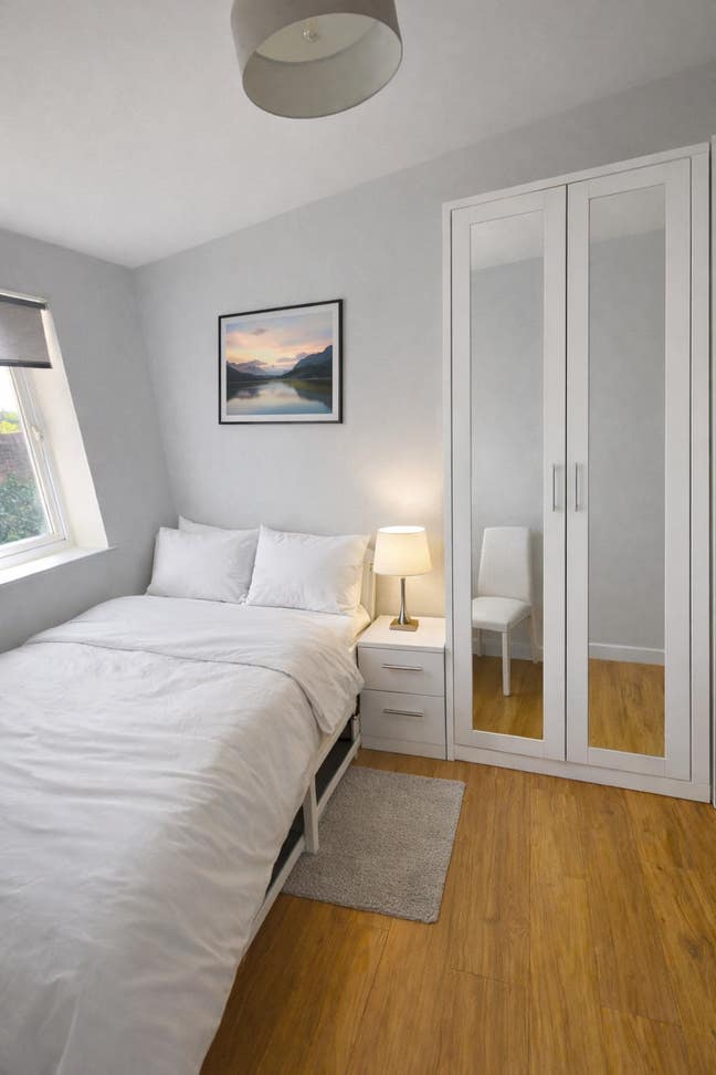 Room in a share flat  Main Photo