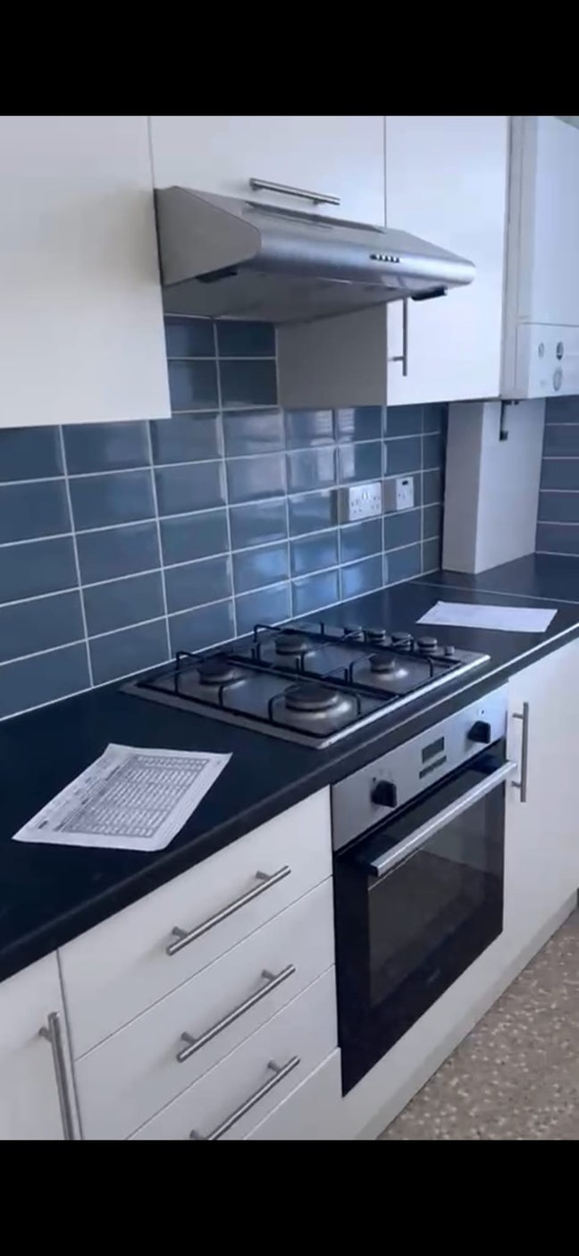 Spacious Double room| All Bill Included |  Main Photo