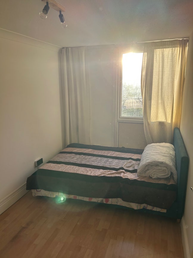 Double Room in Queer Household | Wood Green, N22 Main Photo