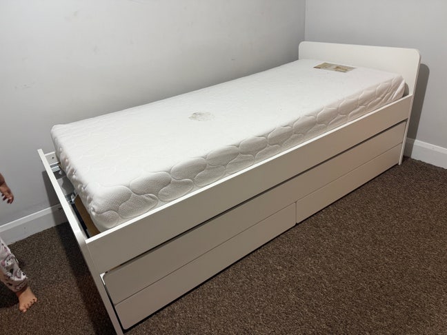 Double Bed Room with En-suite Main Photo