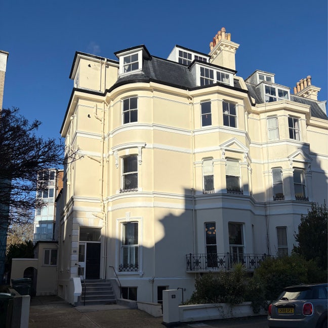 Spacious double bedroom on The Leas Main Photo