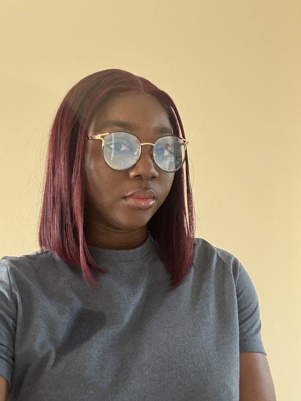 Professional Female seeks a single or double room Main Photo