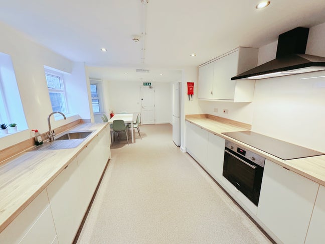 Newly Refurbnished Ensuit Rooms and Studios Main Photo