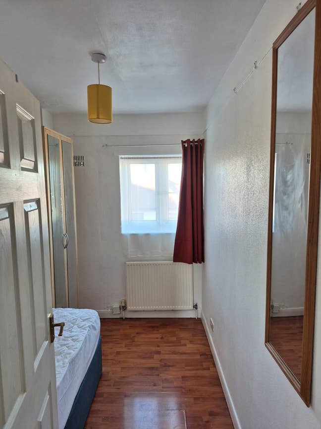 Single Room Near Plaistow Station Main Photo
