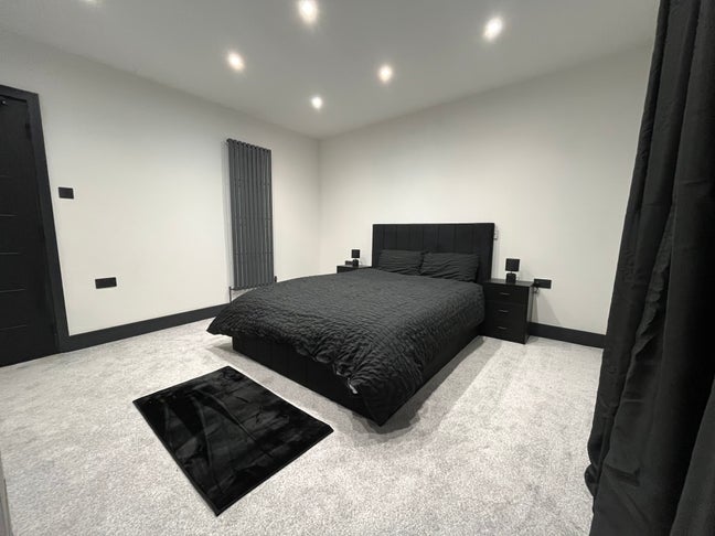 ✨ Luxury Newly Refurbished 4-Bed HMO ✨ Main Photo