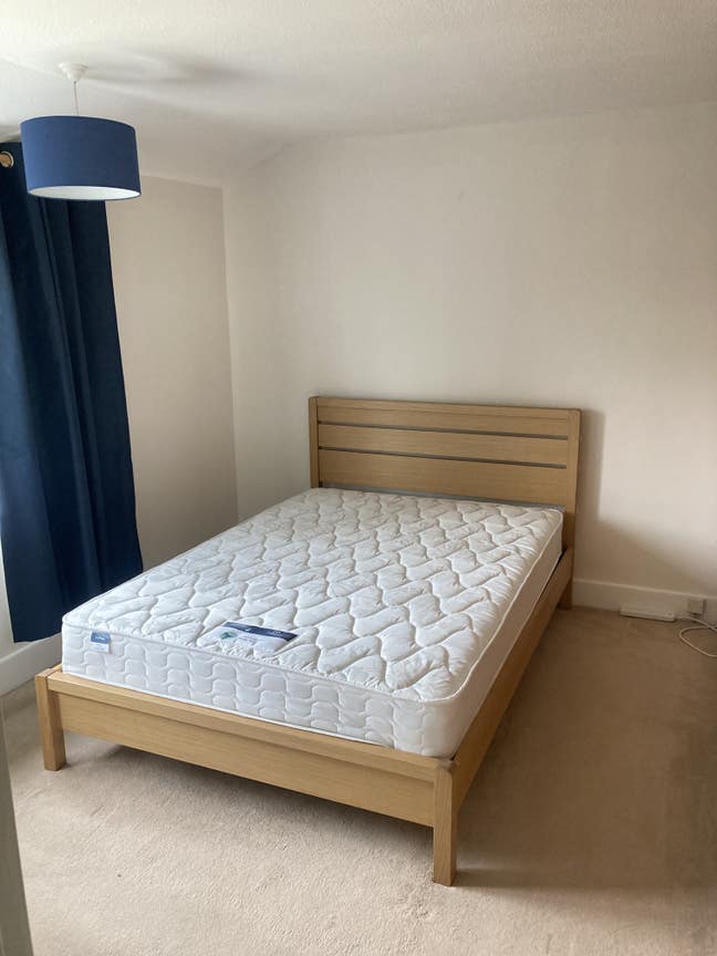 Room for lodger in Godalming Main Photo