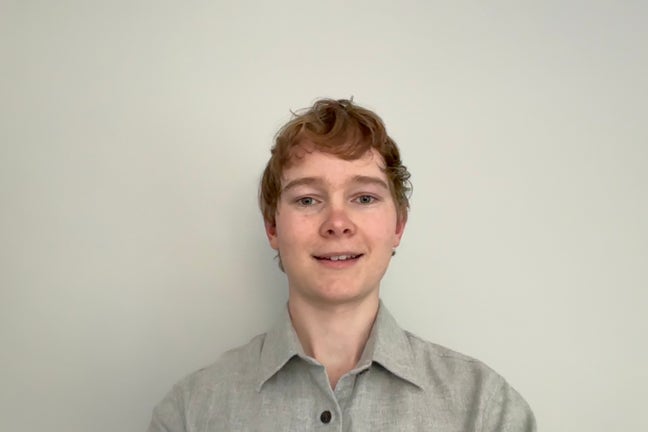 Professional seeking studio/room Harrow/Hillingdon Main Photo