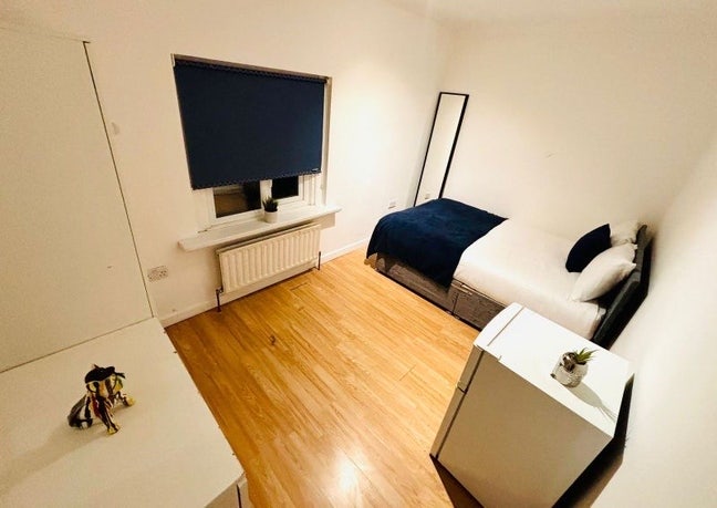 ✨ 🛏️ Rooms to Let in the Some House – Neasden  Main Photo