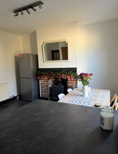 Double Rooms to Rent Main Photo