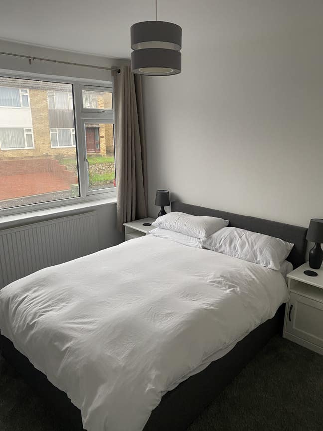 Two Newly Refurbished Double rooms for rent Main Photo