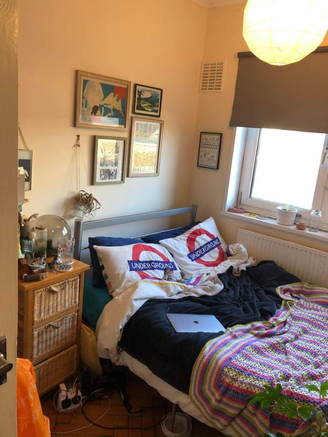 Well priced small room by Clapham Common  Main Photo