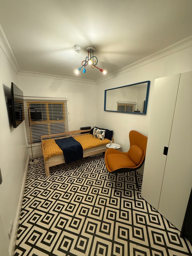 Stunning Studio Room  Main Photo