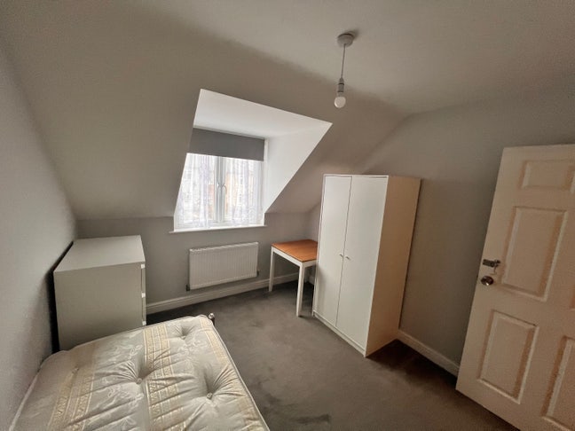  Stansted  Rooms 1Min to Elsenham Station Main Photo