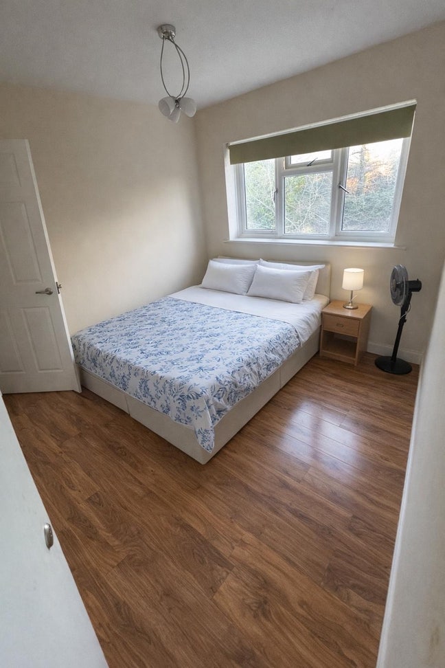 Double Bedroom for Rent Main Photo