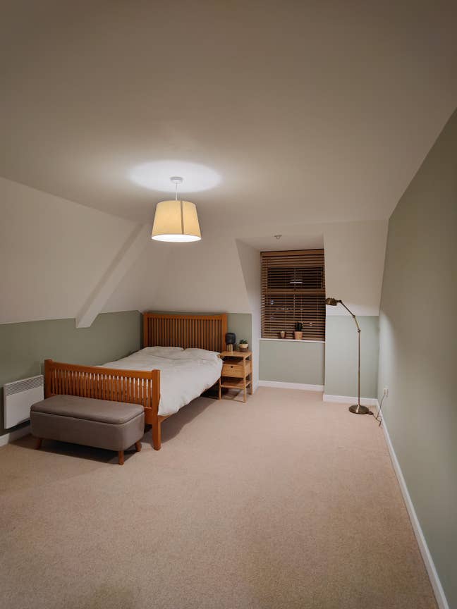 Large Double Room, Close to Station Main Photo