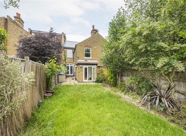 Rooms Available in Friendly House Share - Richmond Main Photo