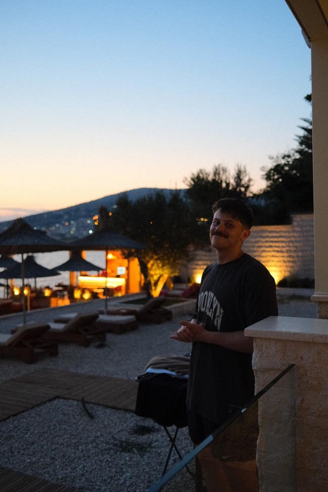 Friendly 27 year old looking for house share Main Photo