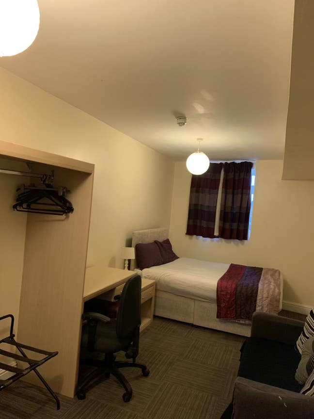 Furnished studio available city centre NE1 4DG Main Photo