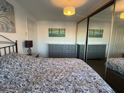  double room available females only  Main Photo