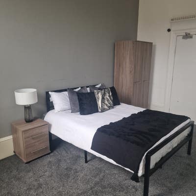 Bright & Furnished Rooms - 5 Min from City Centre Main Photo