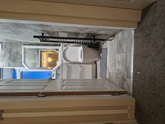 Furnished Double Rooms Available  Main Photo