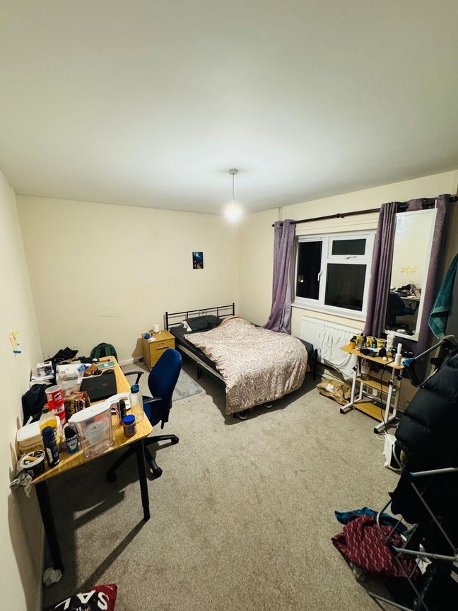 2 large double room available Main Photo