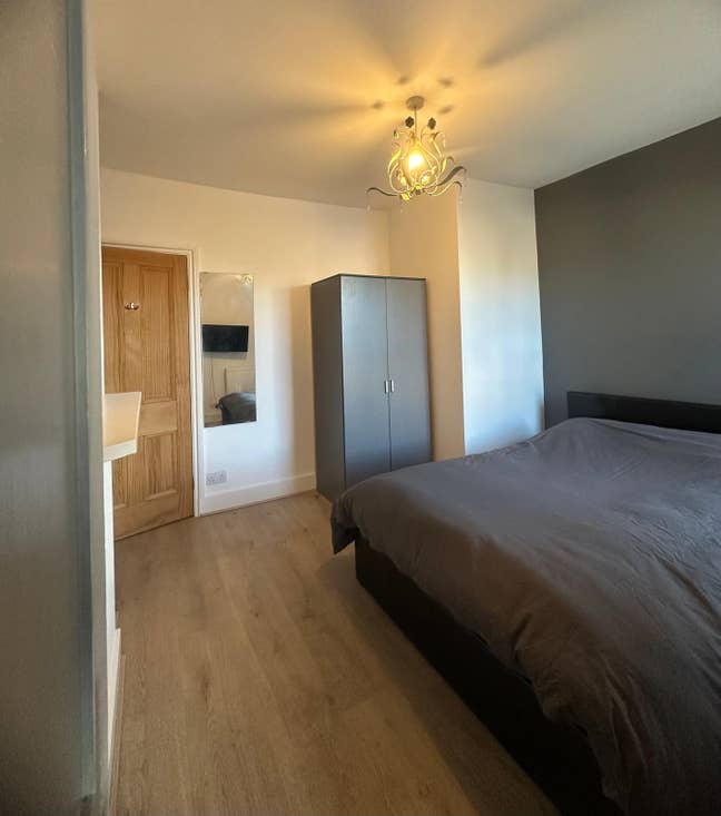 Lovely room with own bathroom! Main Photo