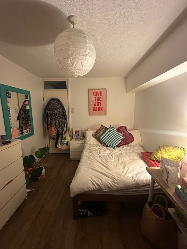 🌟 Cute home just off Broadway Market 🌟 Main Photo