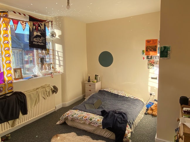 Big Double Room for Sublet in St George  Main Photo