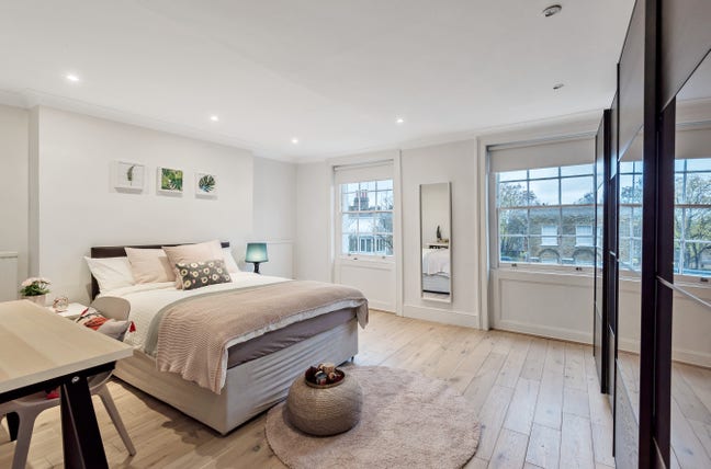 Large Double Bedroom - Islington Main Photo