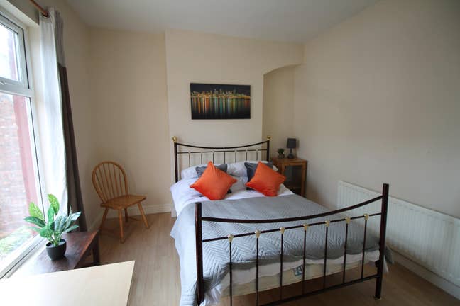 Double rooms close to Uni - available!  Main Photo