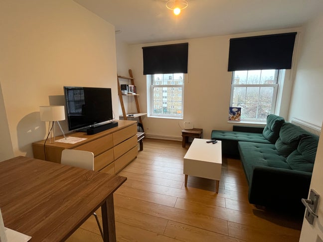 1x Double Bedroom - Large Flat in London Bridge Main Photo