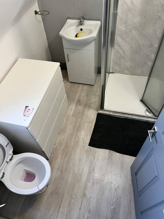 Studio flat in Buckinghamshire SL99EA Main Photo