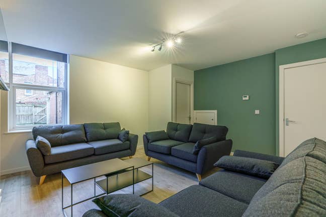 Bills Inclusive House Share  Main Photo