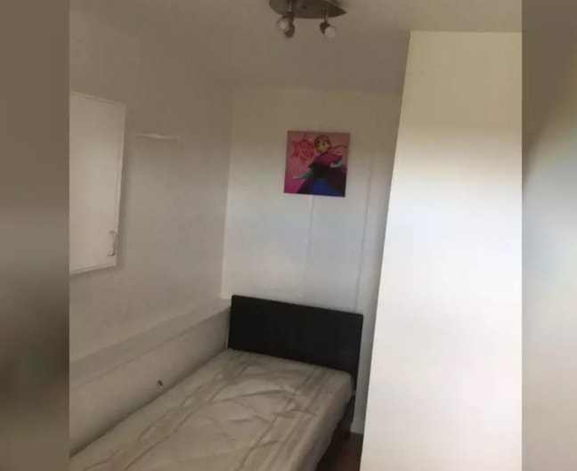 ”One week free period”-A single room is  SW154PF Main Photo