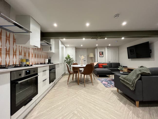 1 Ensuite Pro Room Available &pound;650 PCM (All Inc.) Main Photo