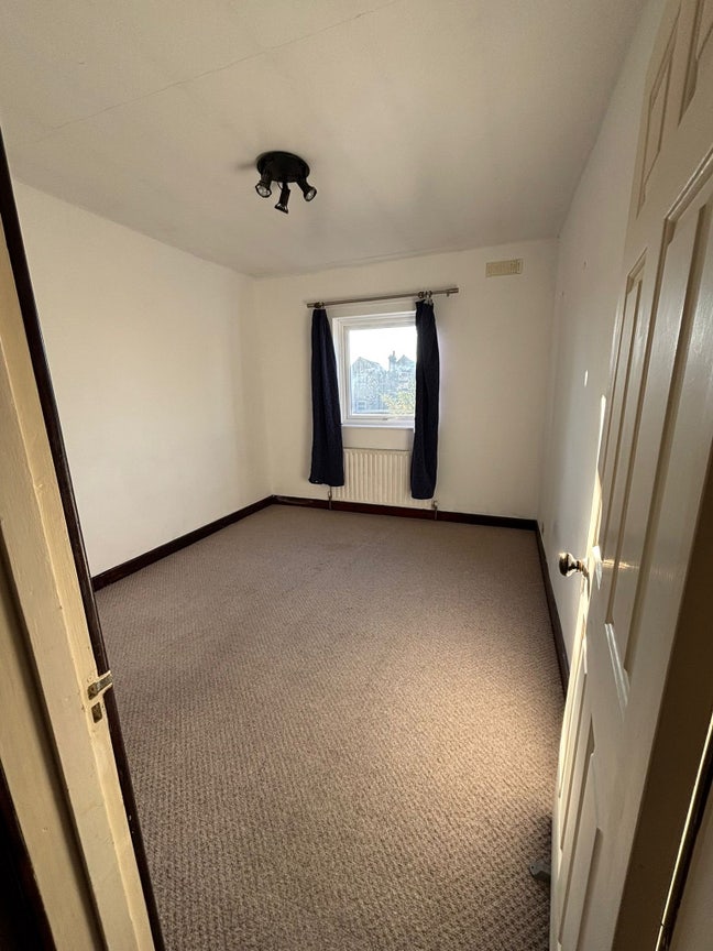 Double Room in Beautiful, Peaceful Home Main Photo