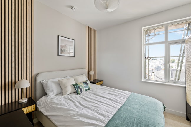 Perfect Pasley Street - Ensuite Room Available! Main Photo