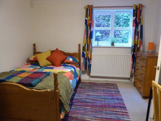 Large comfortable double en-suite room  Tavistock Main Photo